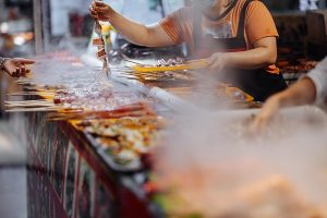 Merasakan Kelezatan Malam: Pesona Pasar Malam dan Keunikan Kuliner Lokal